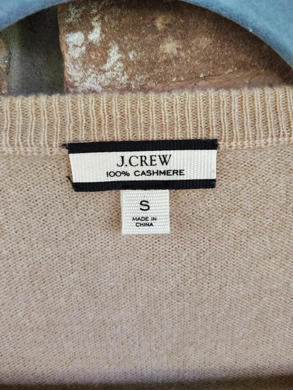 J. Crew Mens Cashmere V-Neck Sweater Sz S Tan Beige Solid Long Sleeve Pullover